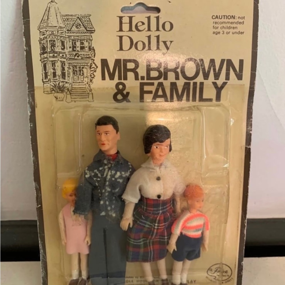 1970'S PRICE COMPANY-MR BROWN‎ AND FAMILY DOLLS -BENDABLE DOLL HOUSE DOLLS NEW
